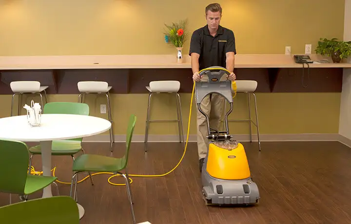 commercial cleaner